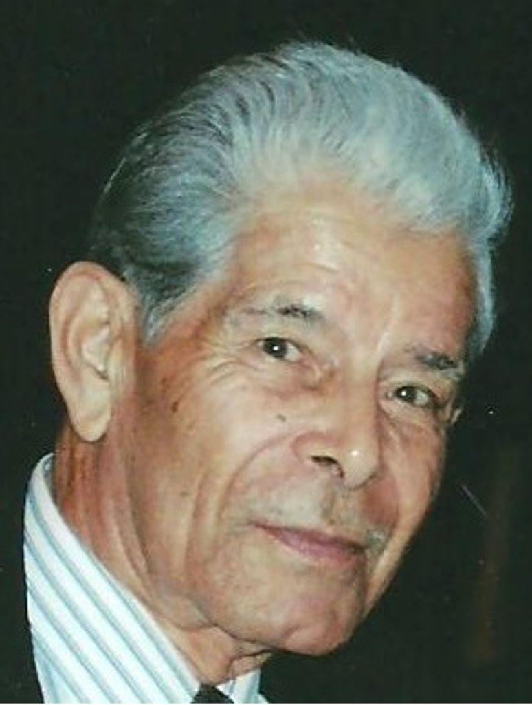 Manuel Carrizales