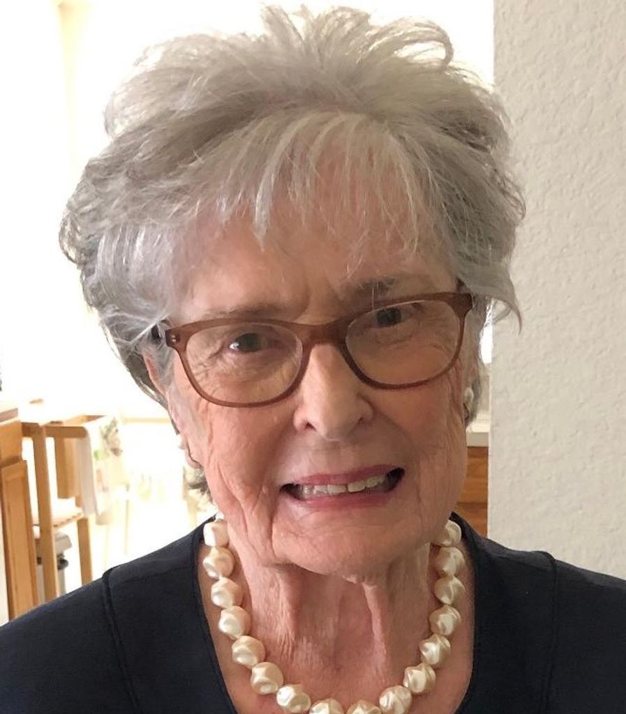 Carolyn Poage Profile Photo