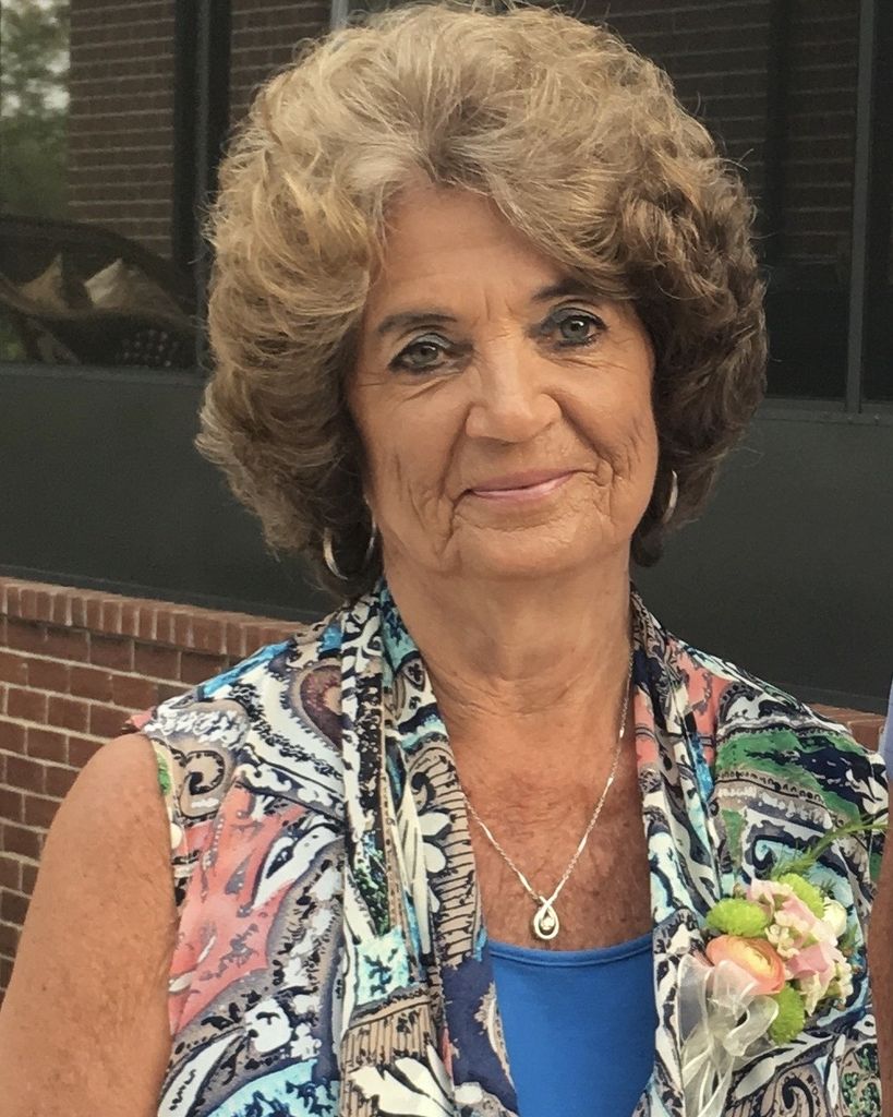 Nina Lee Hayes