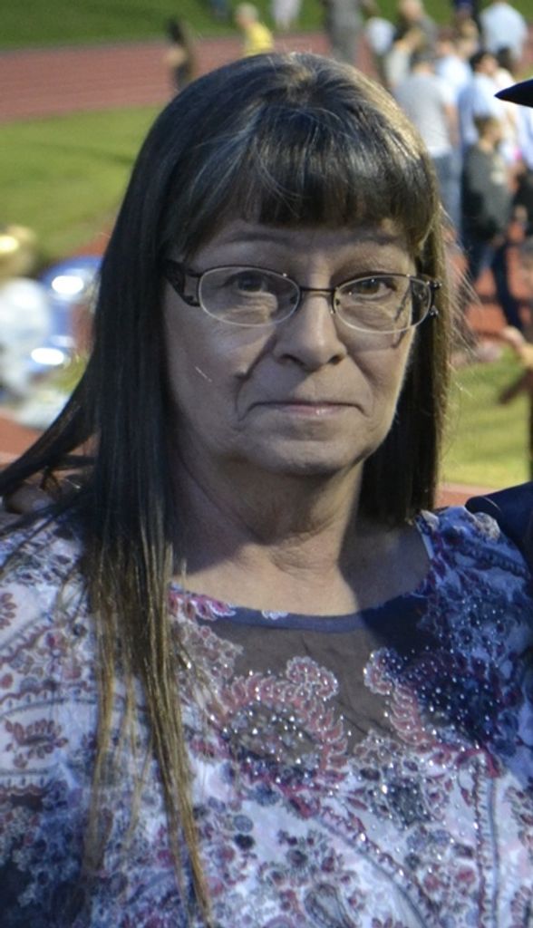 Vicky Estelle Davis Profile Photo