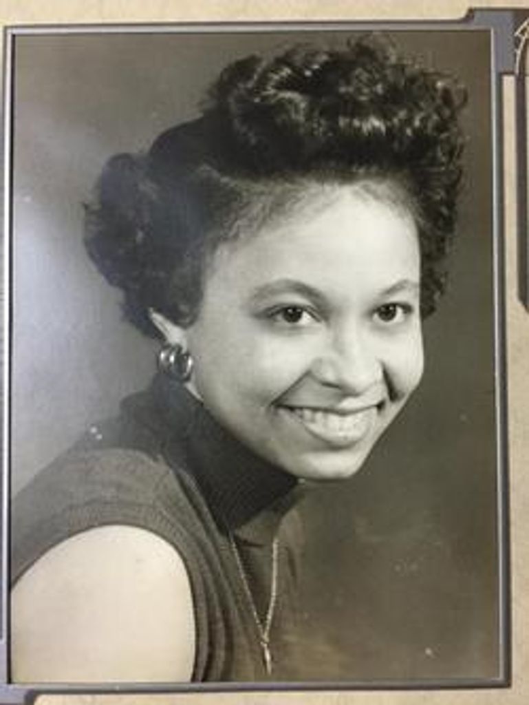 Helen Barnes Holt Profile Photo