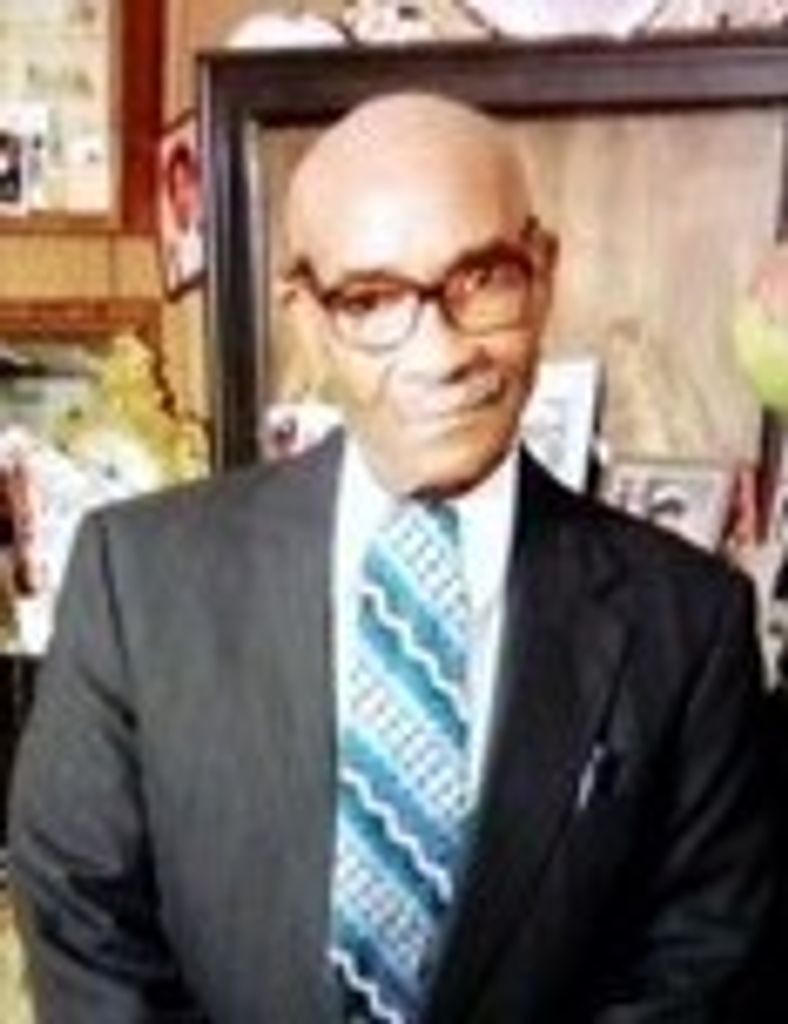 Mr Noah Respress Profile Photo