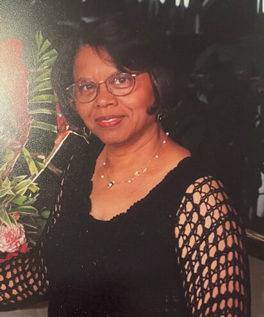 Mrs. Louise Jones Profile Photo