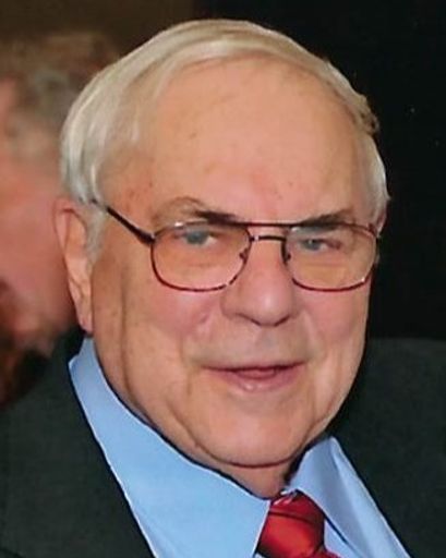 Earle M. Skiest's obituary image