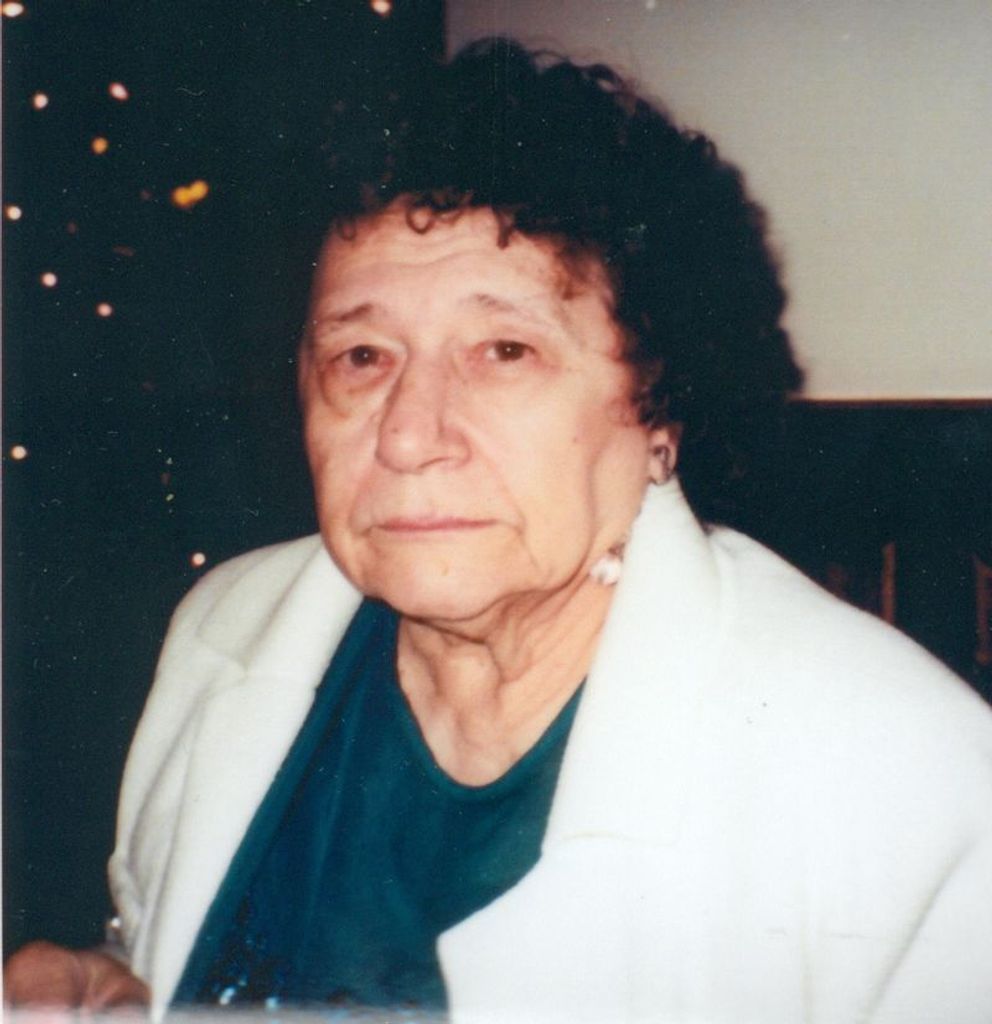 Anna Holmes Profile Photo
