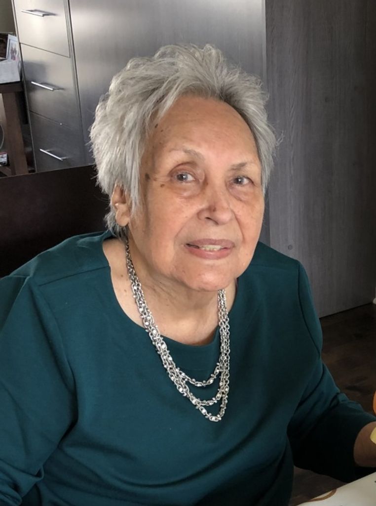 Maria (Perez)  Gruettner Profile Photo