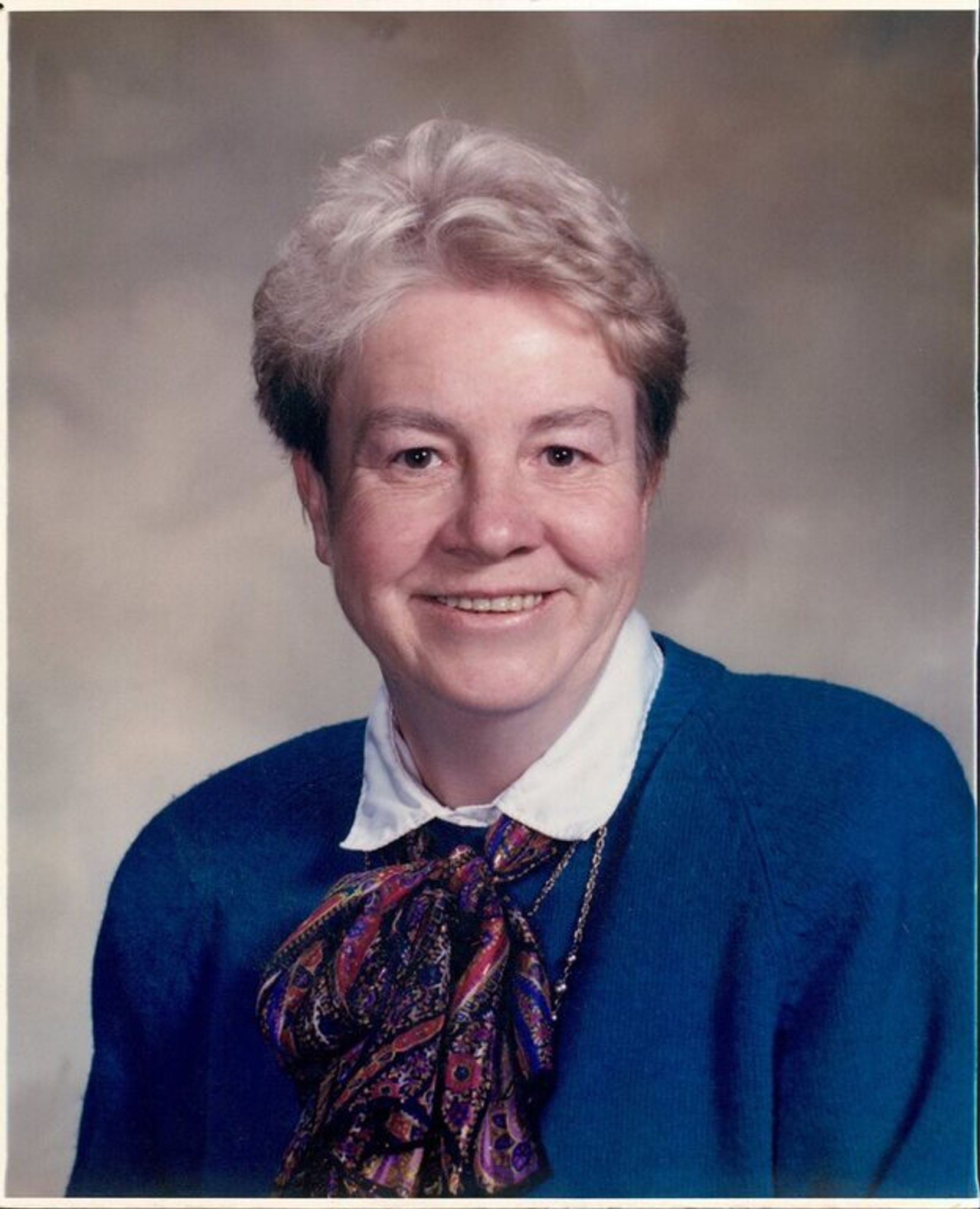 Elizabeth McGrade photo gallery image 1 of 9