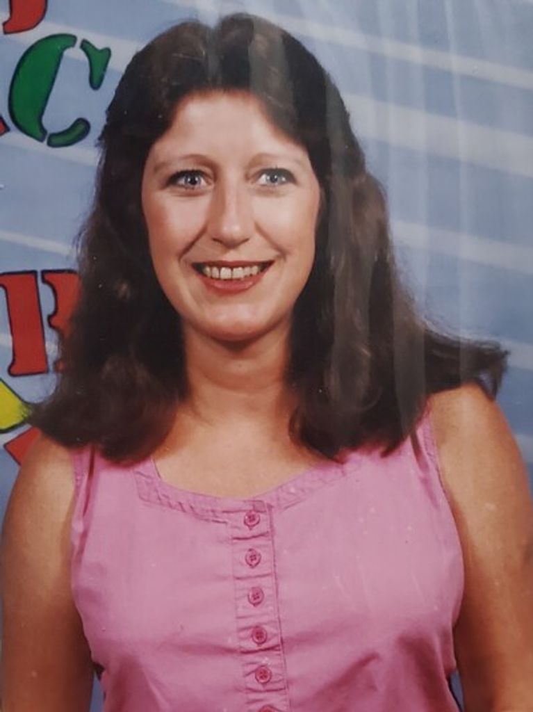 Angela Hollis Profile Photo