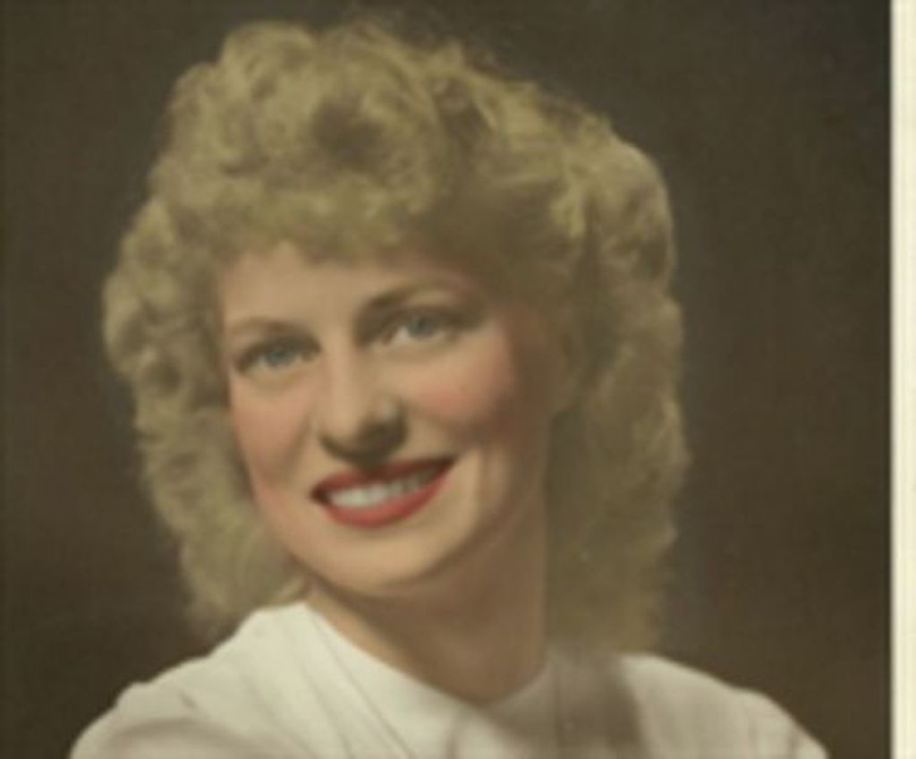 Anna D Snyder