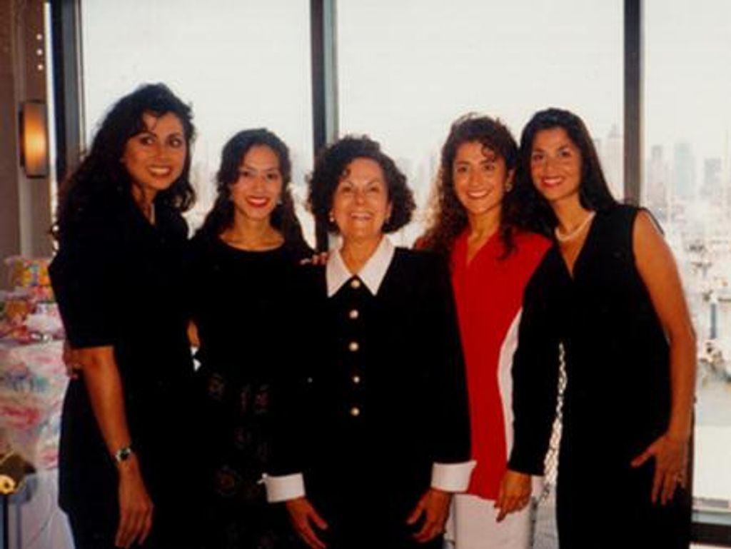 Laura Dejesus Esteves