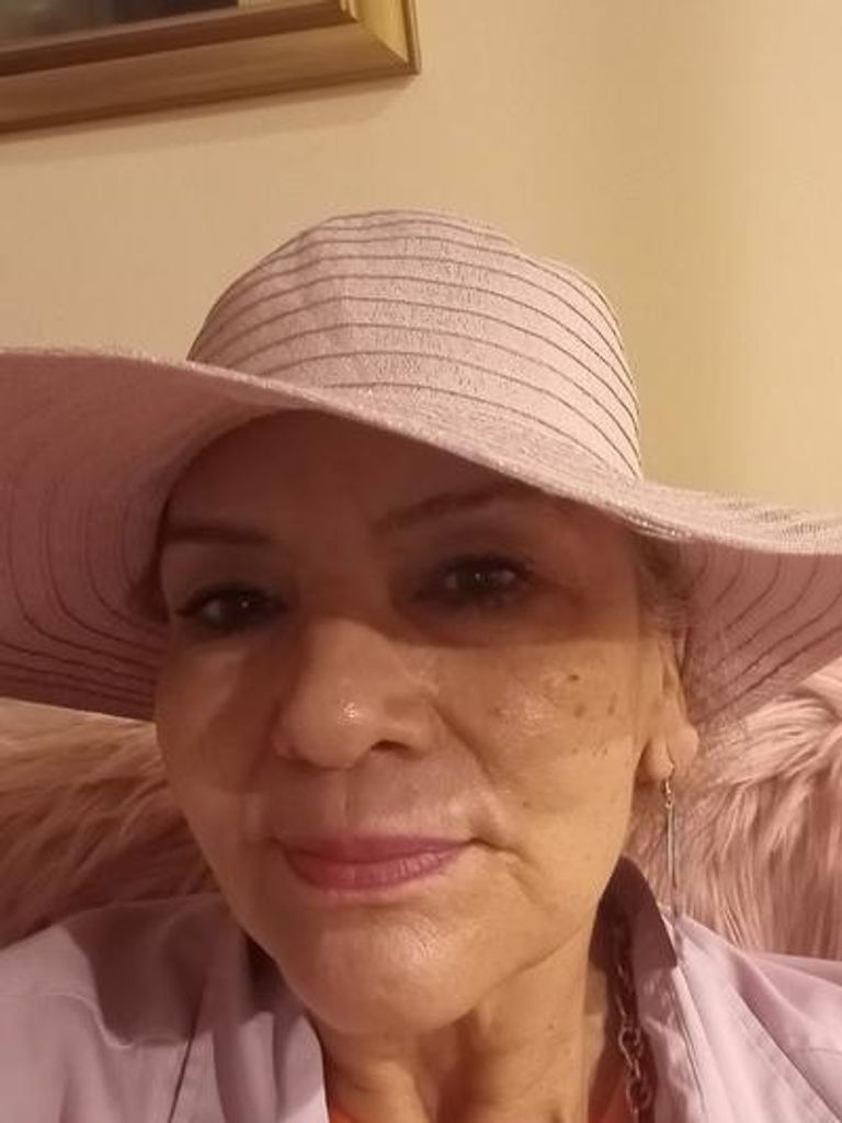 Katherine Gonzalez-Schlimer Profile Photo