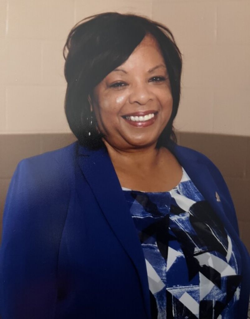Linda Holmes-Ogburn