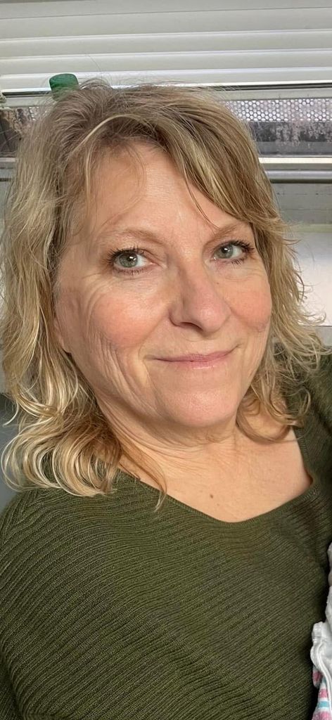 Lori Christal Johnson Profile Photo