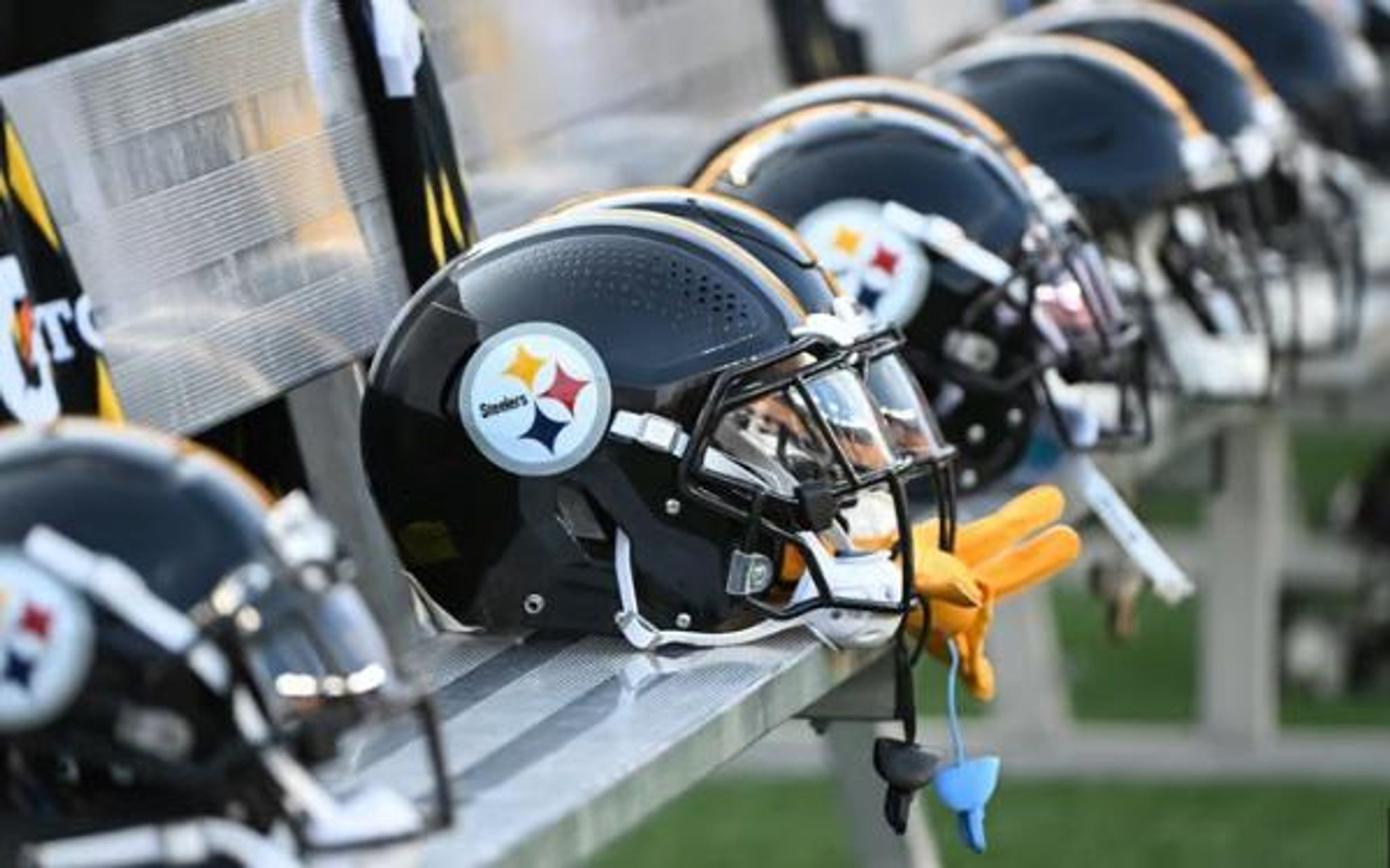 Cover for Alberto C. Amorim's Obituary