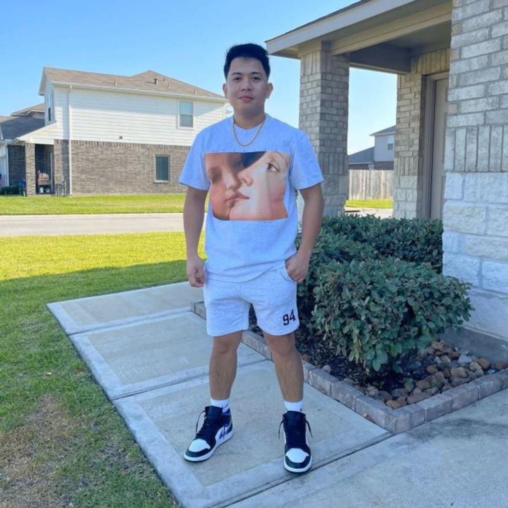 Miko Damiles Dulas Profile Photo
