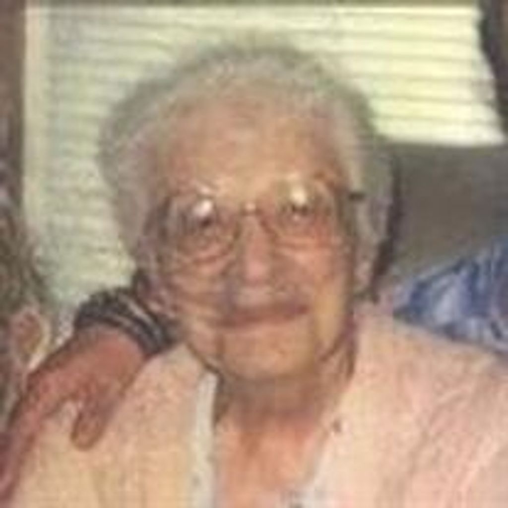 Carolyn Lennis