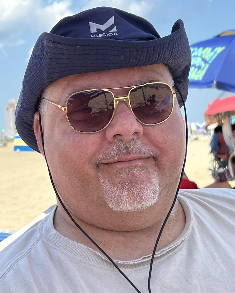 Nick Holomshek Profile Photo