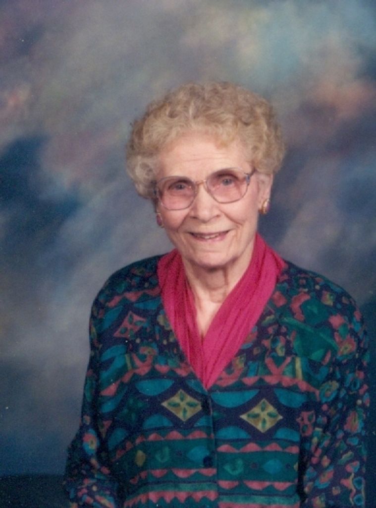 Lola Hokenson