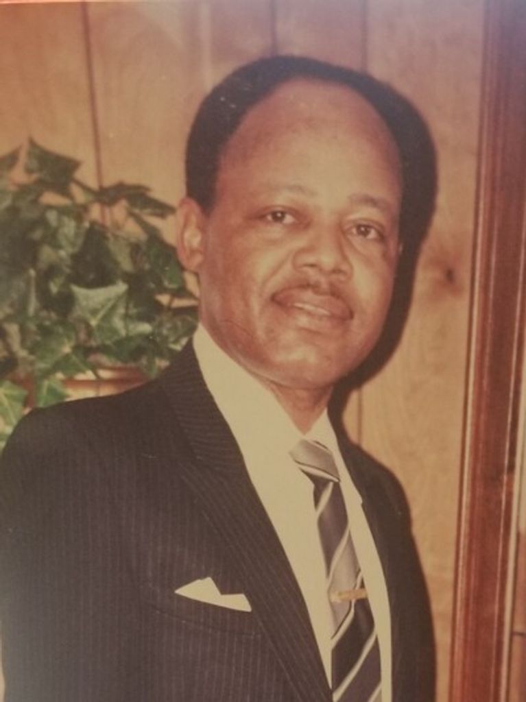 Charles Spencer Profile Photo