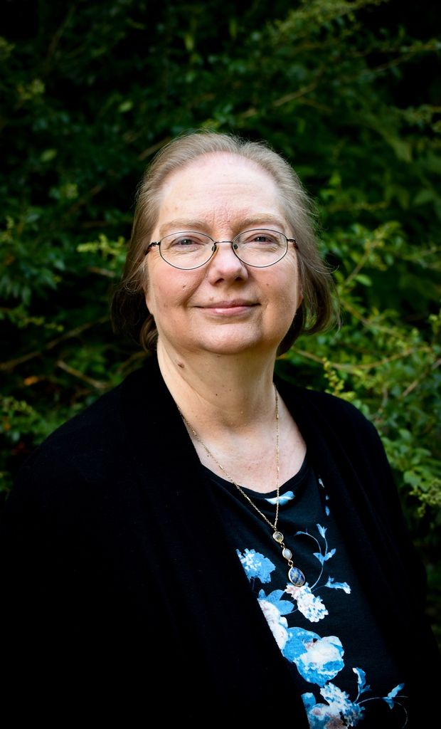 Lois Ivy