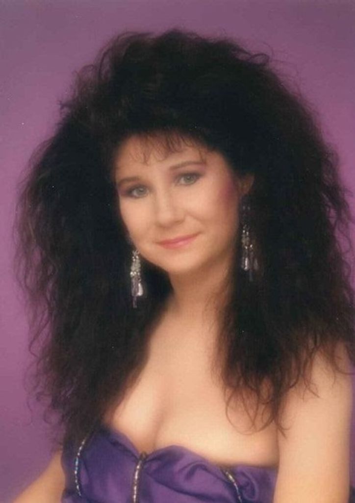 Lois L. Tess Hammersley