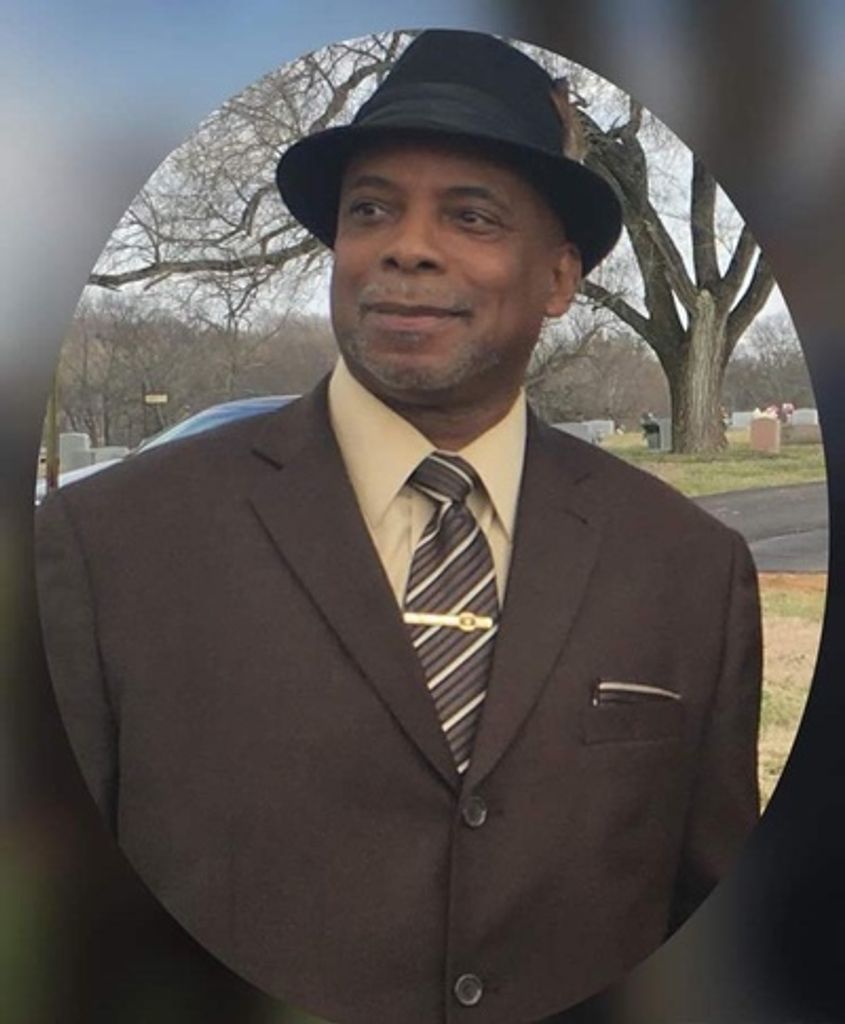 Joe Thomas Davis Profile Photo