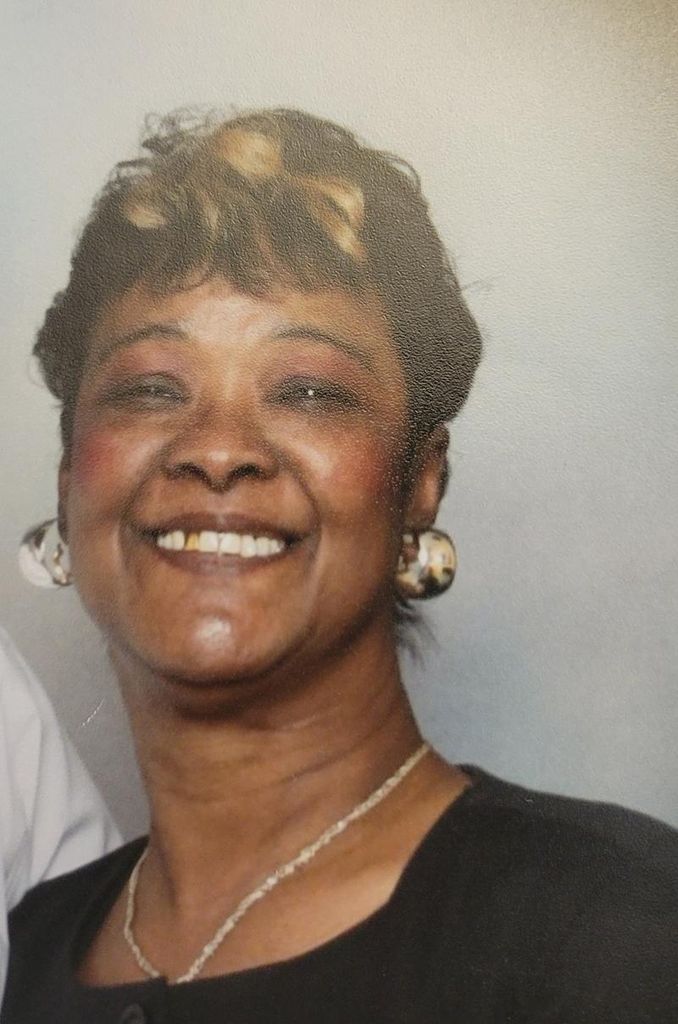 Geraldine Sanders Profile Photo