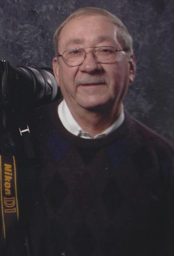Robert "Bob" Dale Keyes