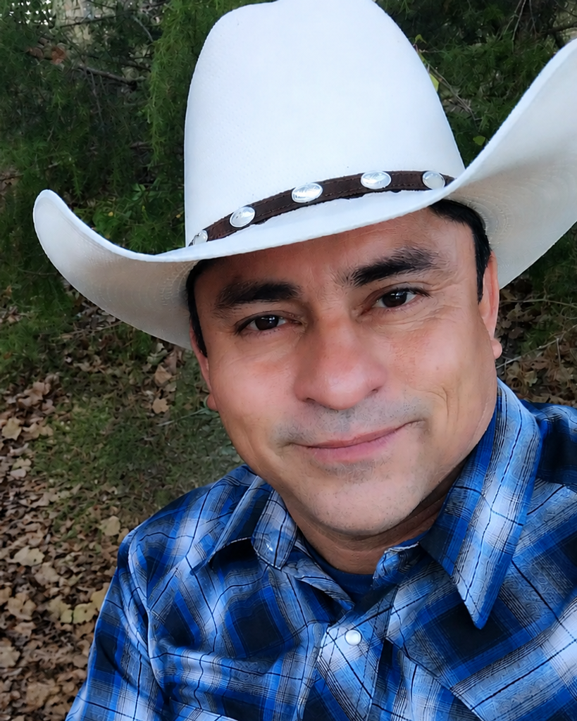 Carlos Tamez Profile Photo