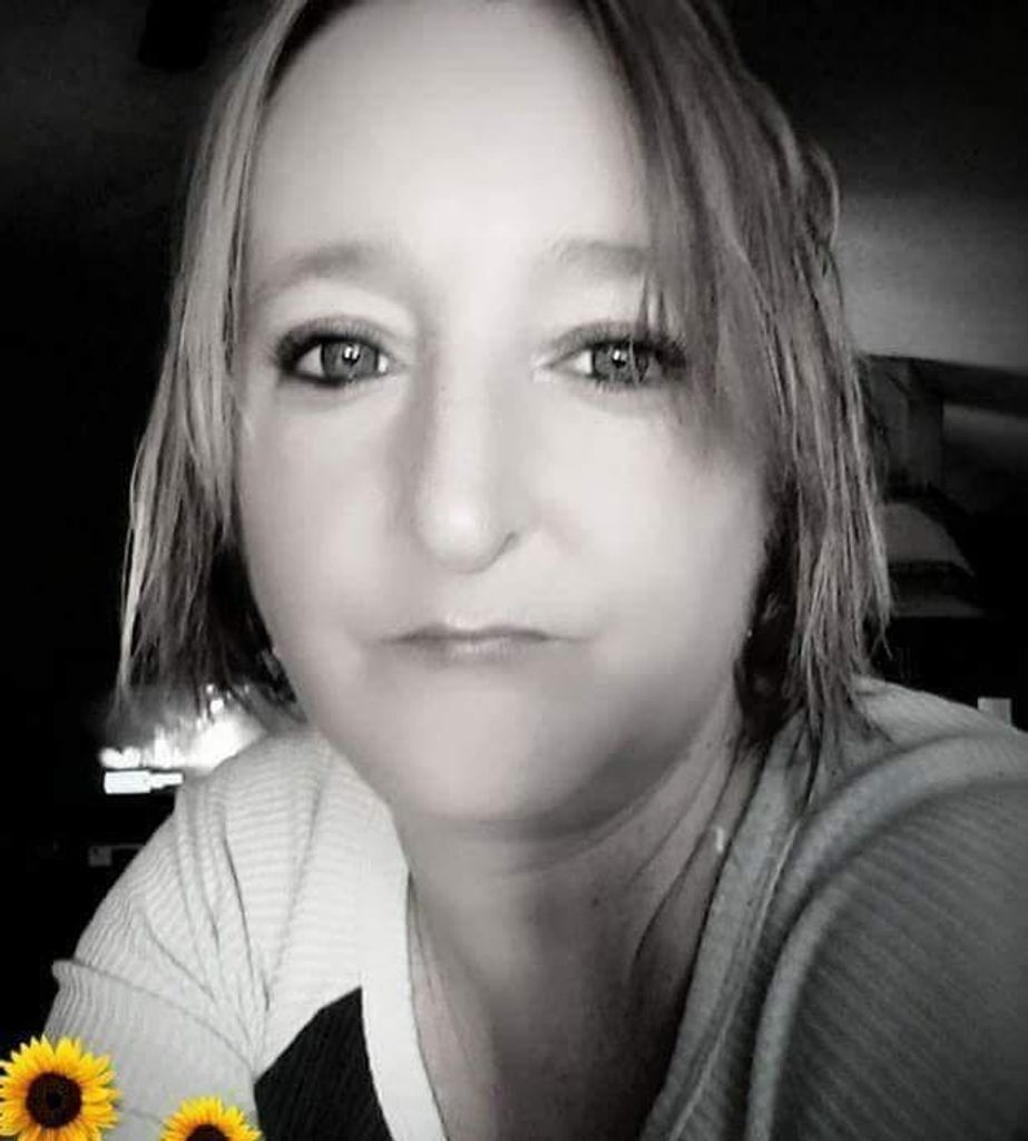 Toni Raker