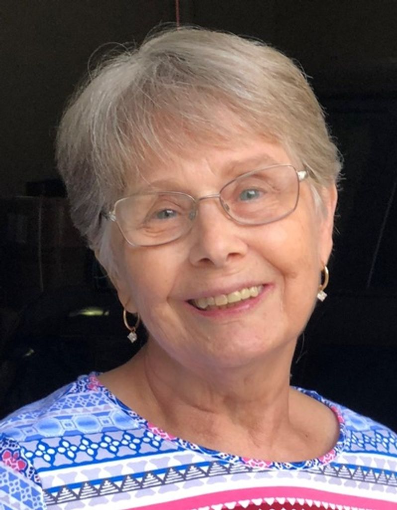 Carolyn Robbins Profile Photo