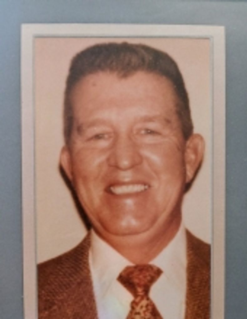 Thomas Harry "T. Harry" Arnold