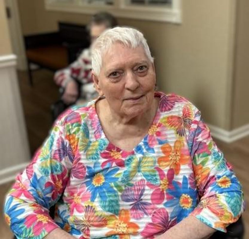 Esther Ringey Profile Photo