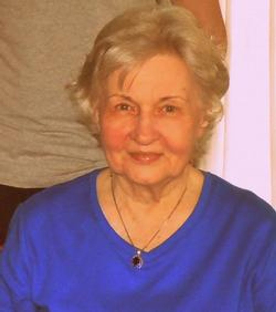 Vlasta Hollek Profile Photo