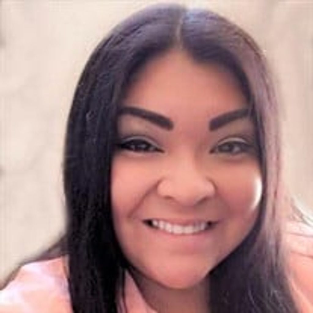 Angela Aguado
