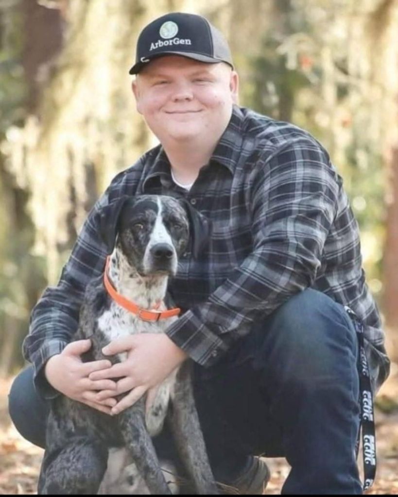 Landon Floyd Hodges Profile Photo