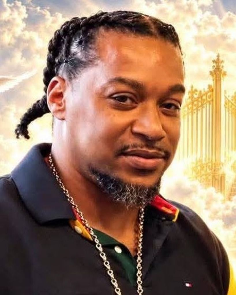 Artqwann "Que" Takee Davis, Sr. Profile Photo