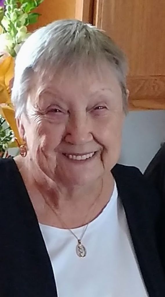 Mary Edna Hollinsaid Profile Photo