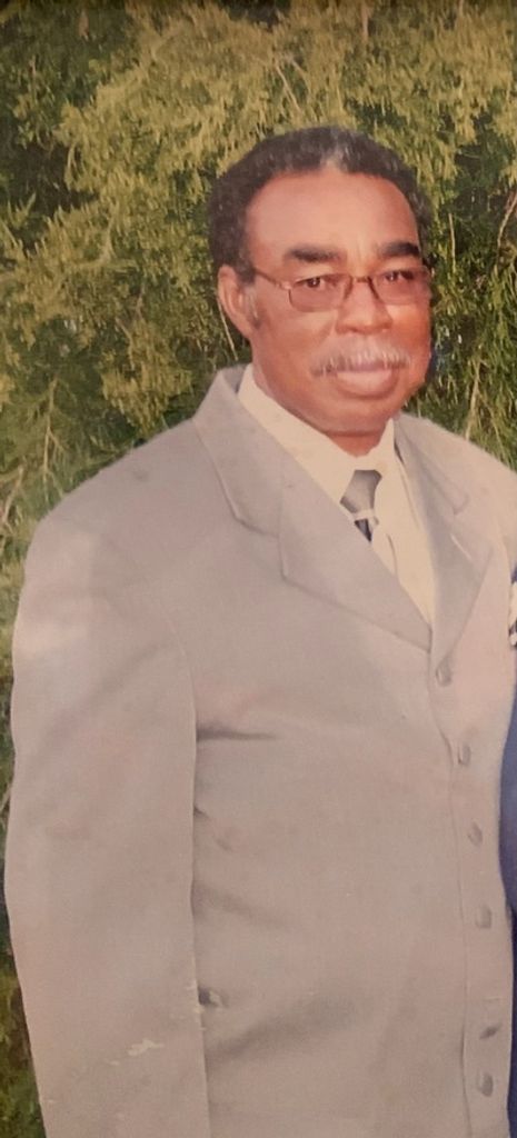 Thomas Lee Toby Profile Photo