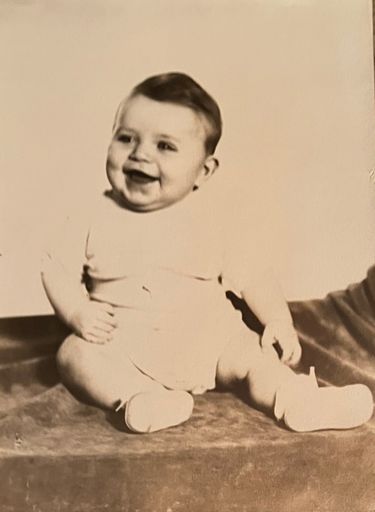 Ronald F. Russell photo gallery thumbnail 79 of 97