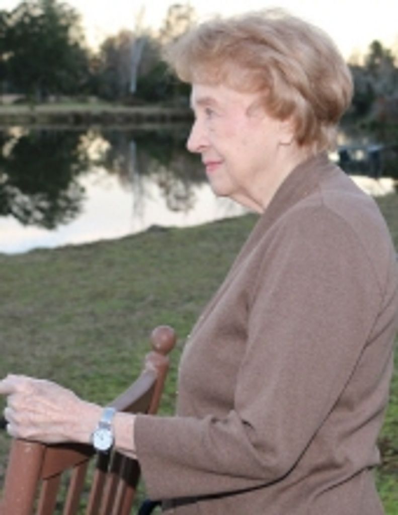 Lois Hyde Blount