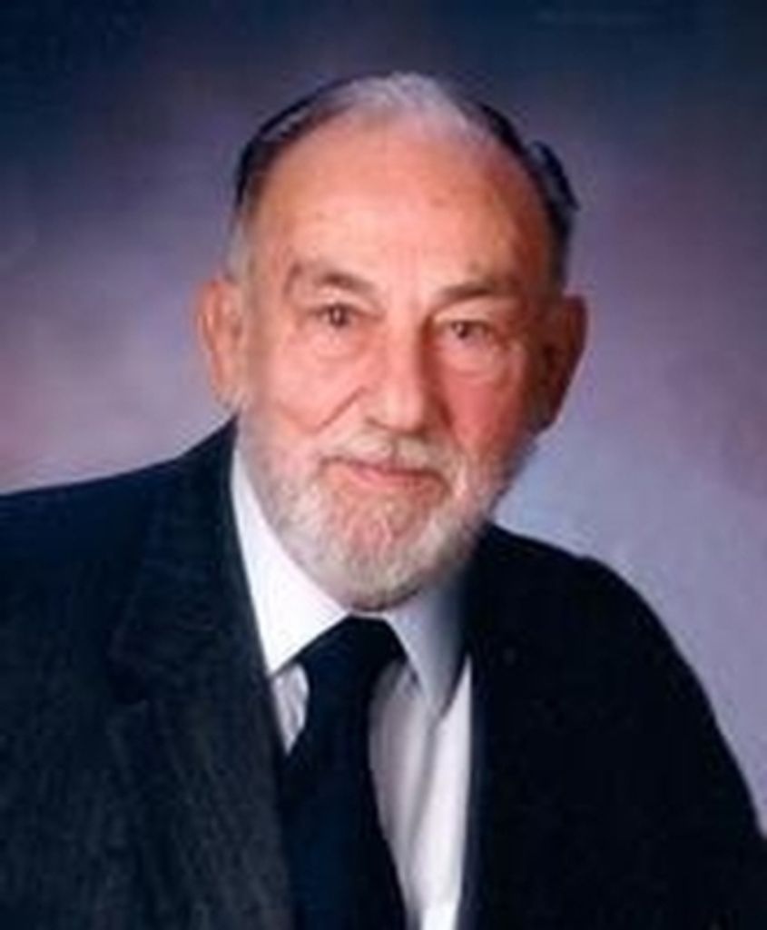 Leighton Leroy Butts