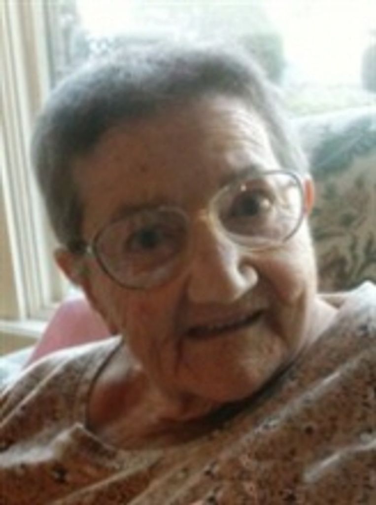 Evelyn  L. Hoch