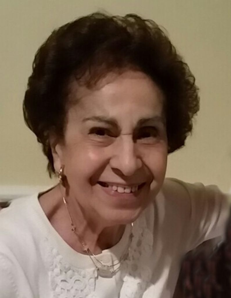 Sarah (Joseph)  Pucci