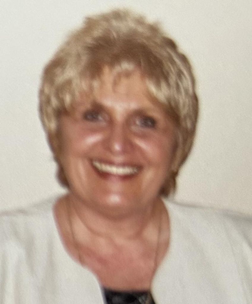 Annette Humpston Moore Profile Photo