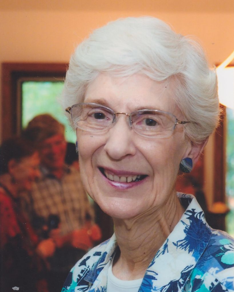 Sarah Louise Overholt Profile Photo