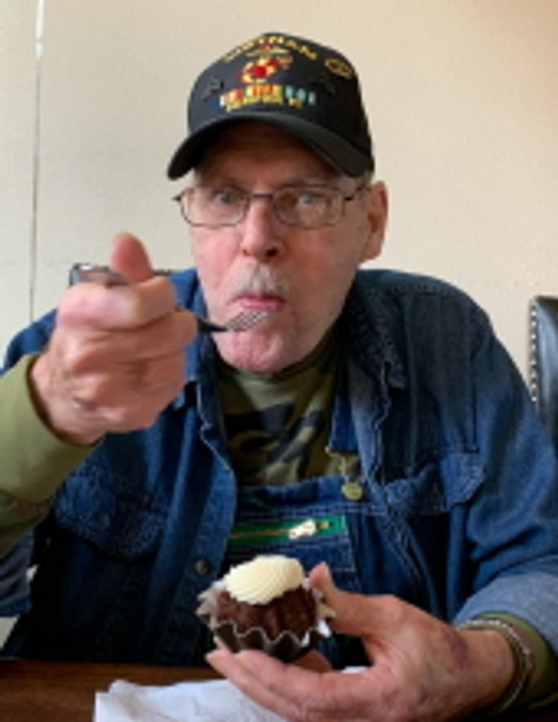 John  D. Lucas "Dennie", Jr.