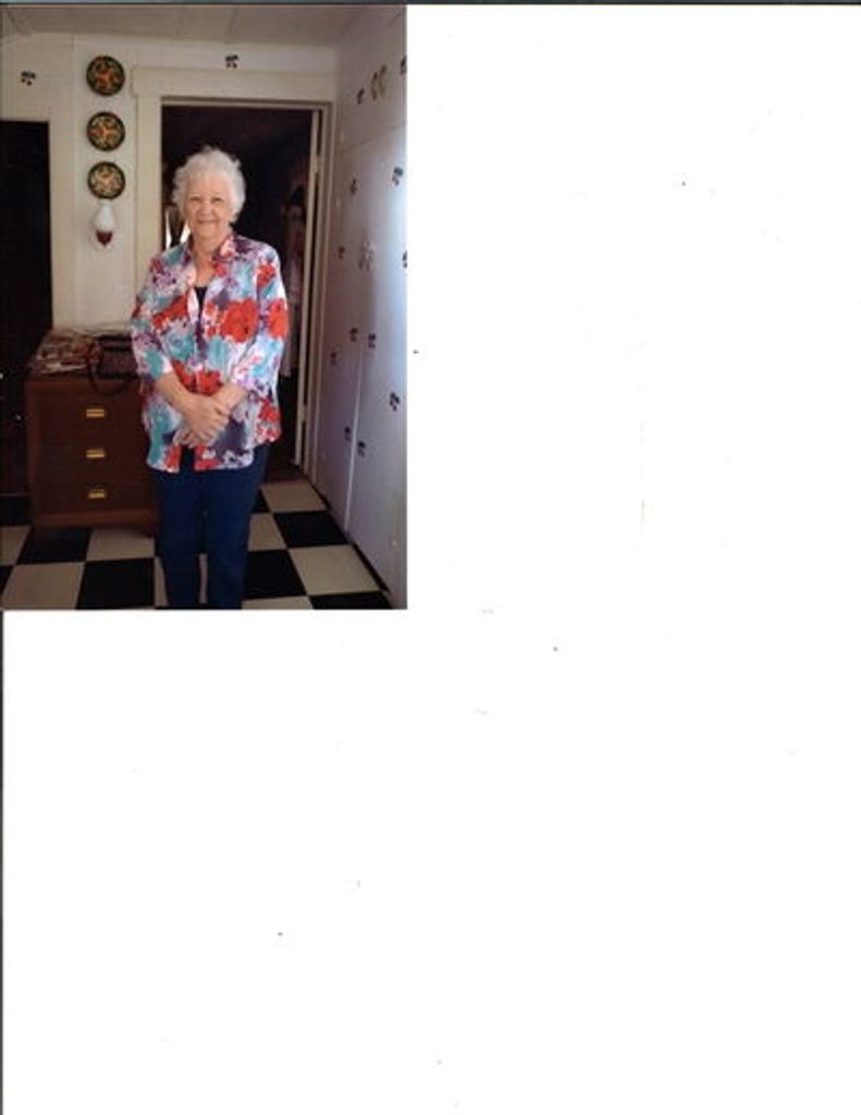 Macie L Bennett Profile Photo