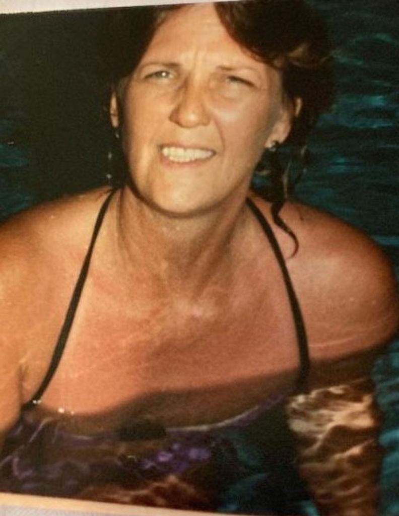 Mary Kathryn (Edwards)  Day Profile Photo