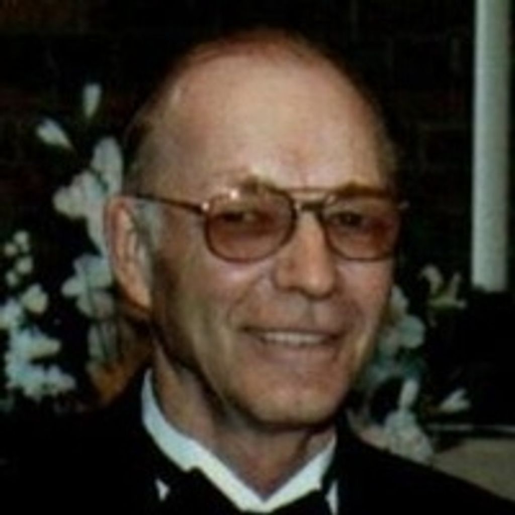 Lloyd M Haug